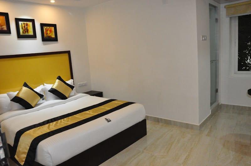 New Hotel Executive Inn Виджаявада Экстерьер фото