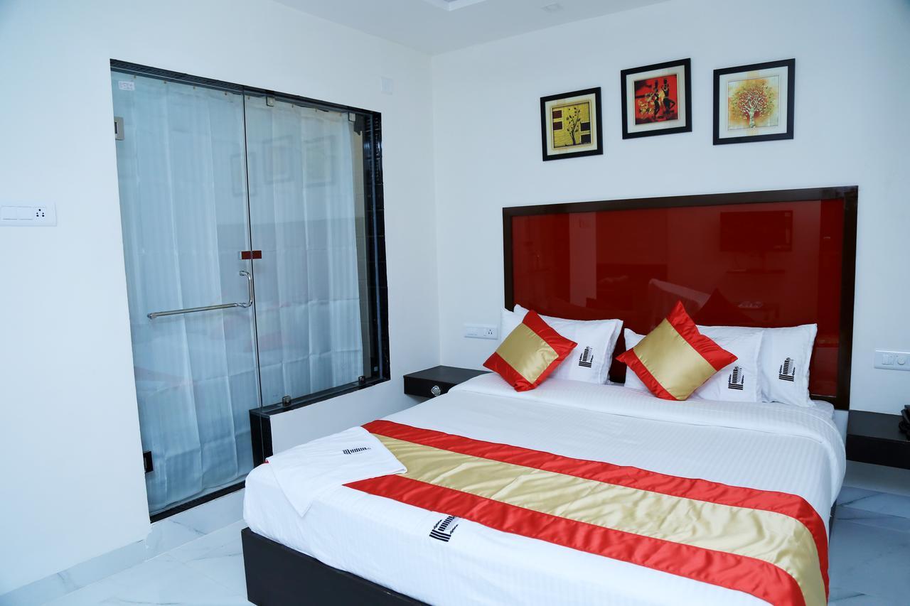 New Hotel Executive Inn Виджаявада Экстерьер фото
