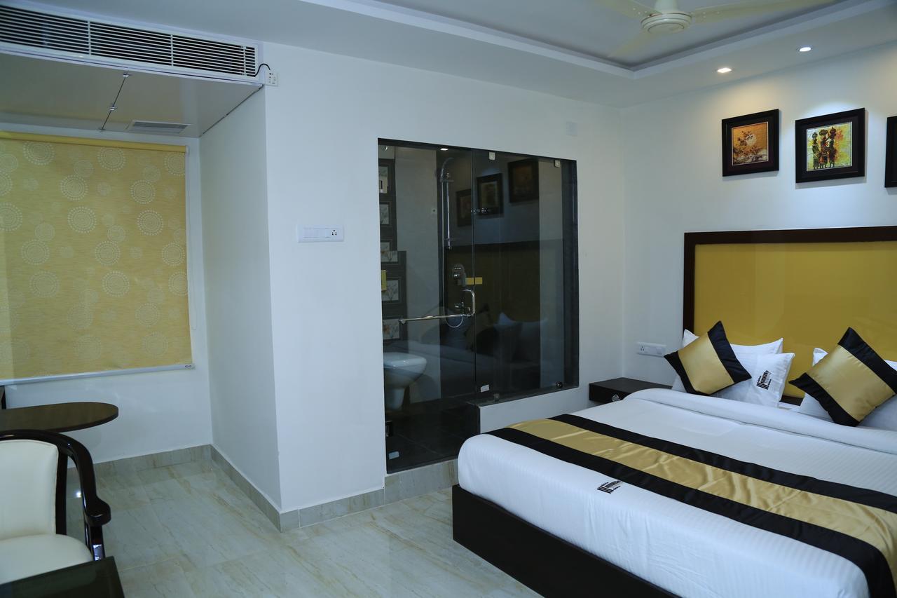 New Hotel Executive Inn Виджаявада Экстерьер фото