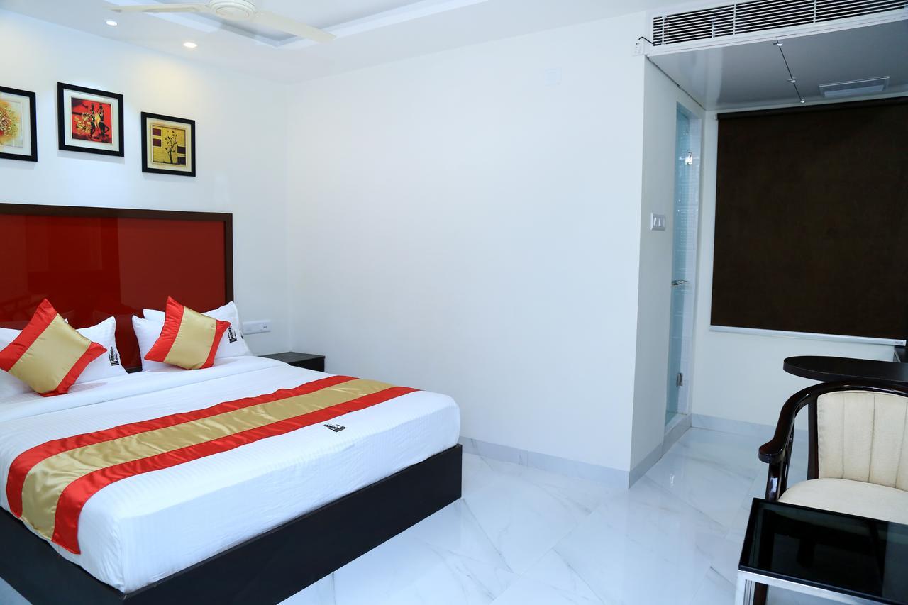 New Hotel Executive Inn Виджаявада Экстерьер фото