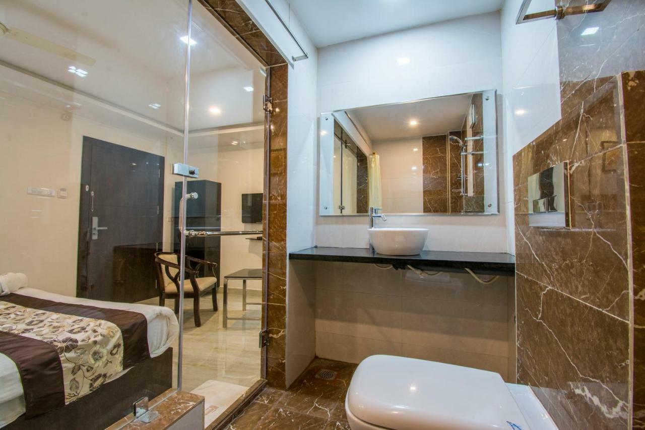 New Hotel Executive Inn Виджаявада Экстерьер фото