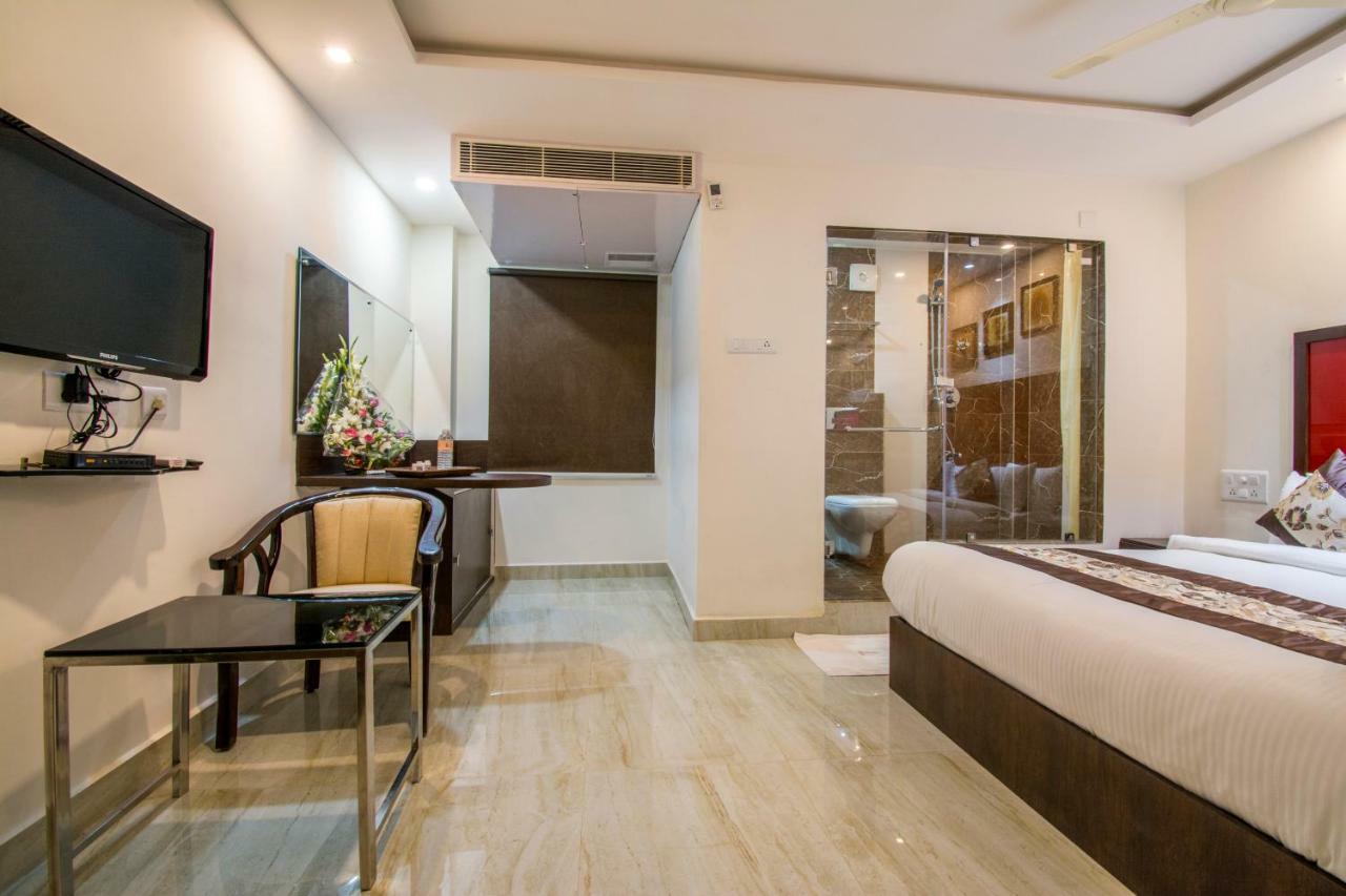 New Hotel Executive Inn Виджаявада Экстерьер фото